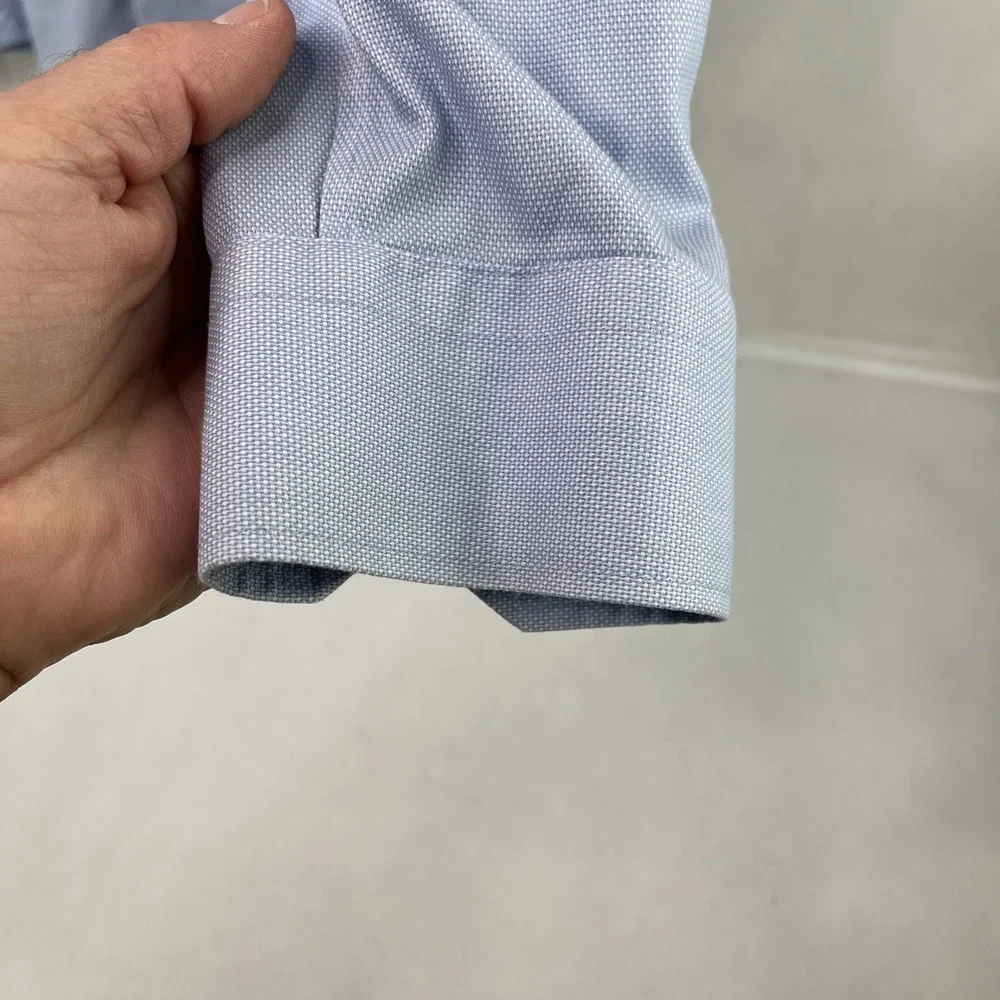 Banana Republic 100% Cotton Non-Iron Slim Fit Button Up Shirt Men's Small